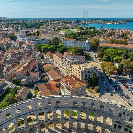 D&A Amphitheatre Premium Apartments With Free Parking PUY 외부 사진