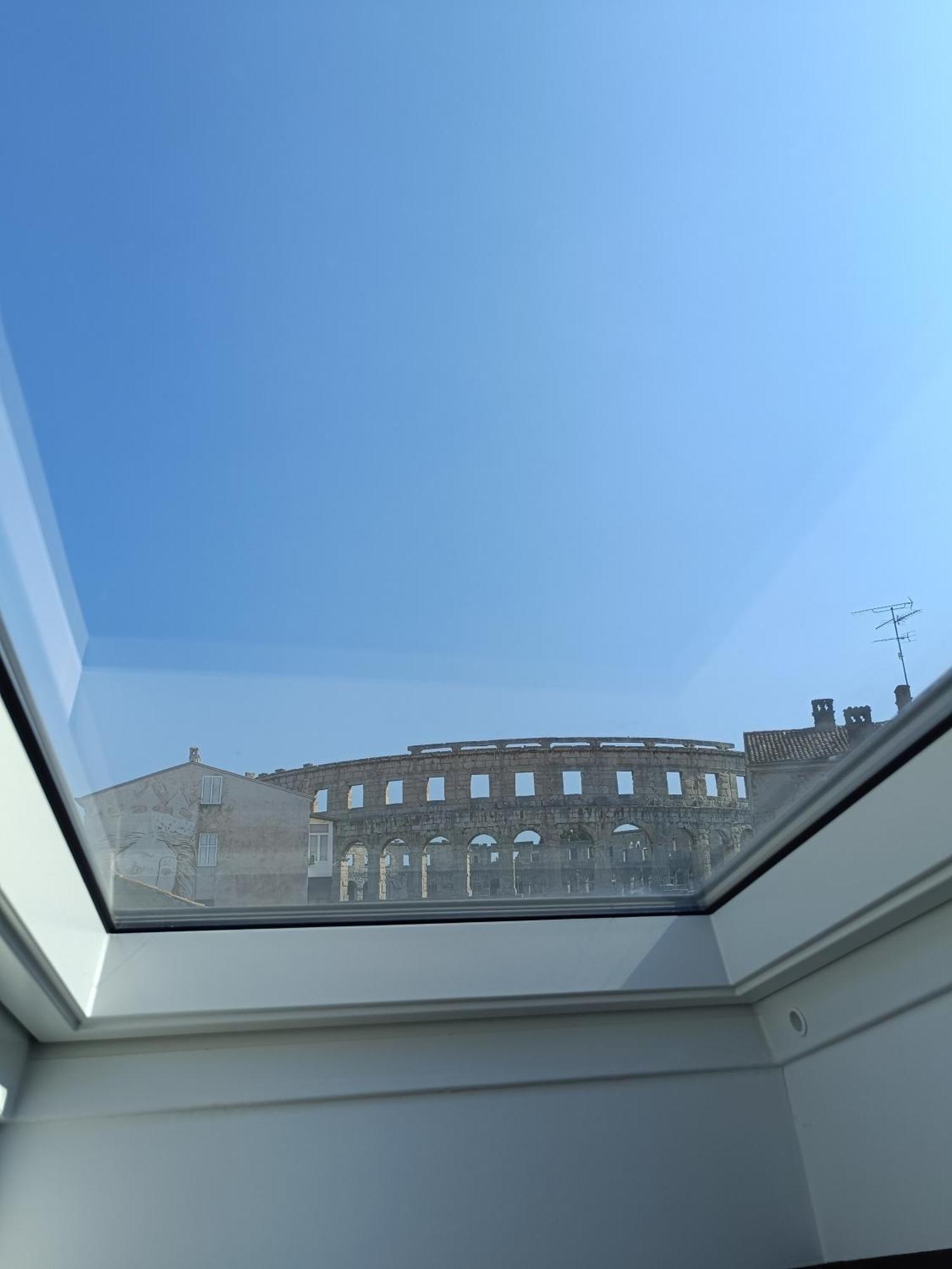 D&A Amphitheatre Premium Apartments With Free Parking PUY 외부 사진