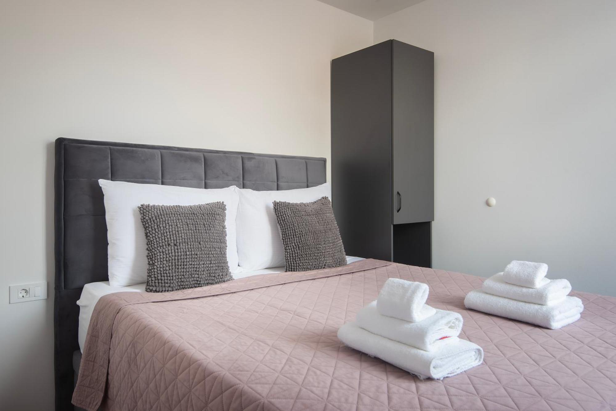 D&A Amphitheatre Premium Apartments With Free Parking PUY 외부 사진