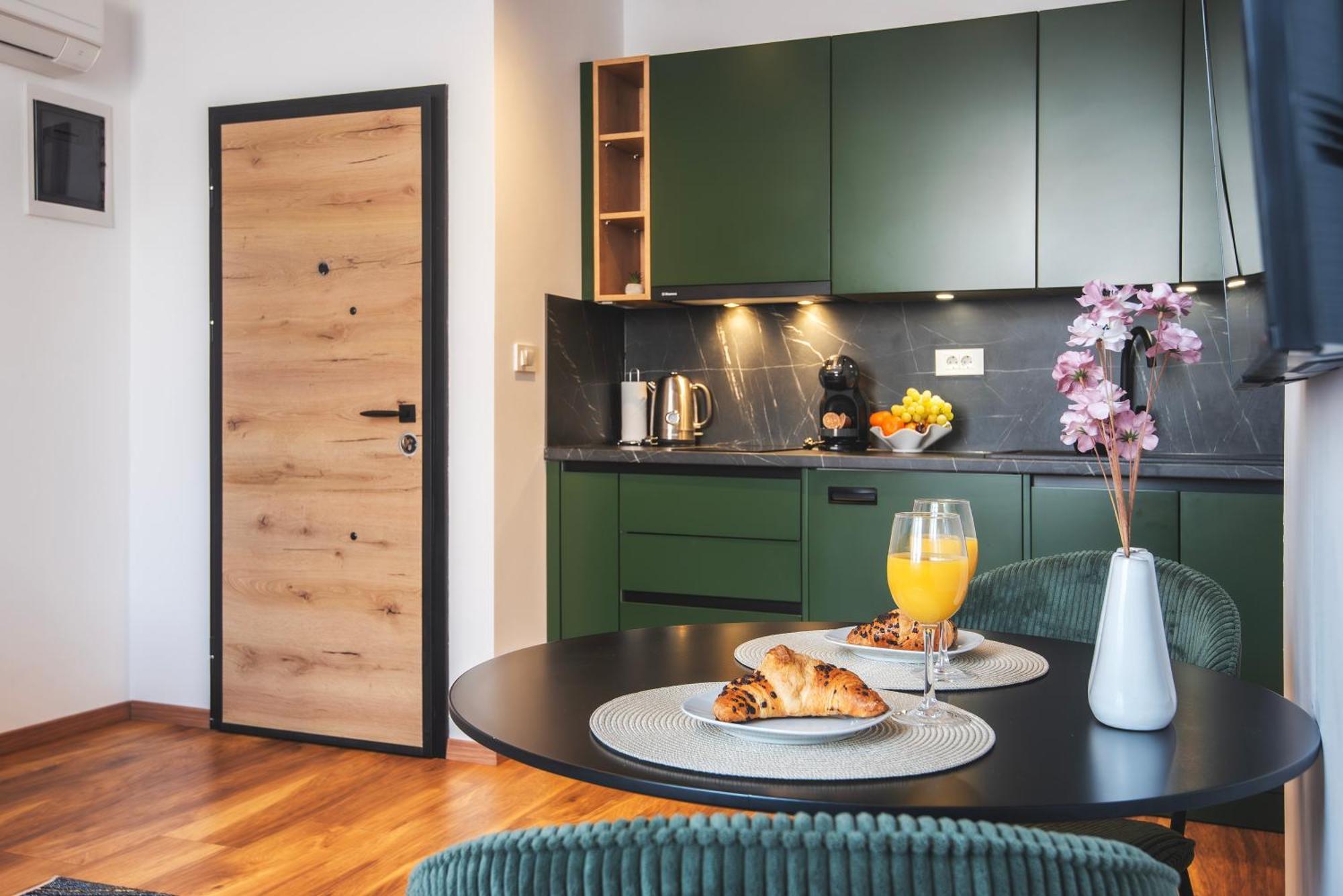 D&A Amphitheatre Premium Apartments With Free Parking PUY 외부 사진